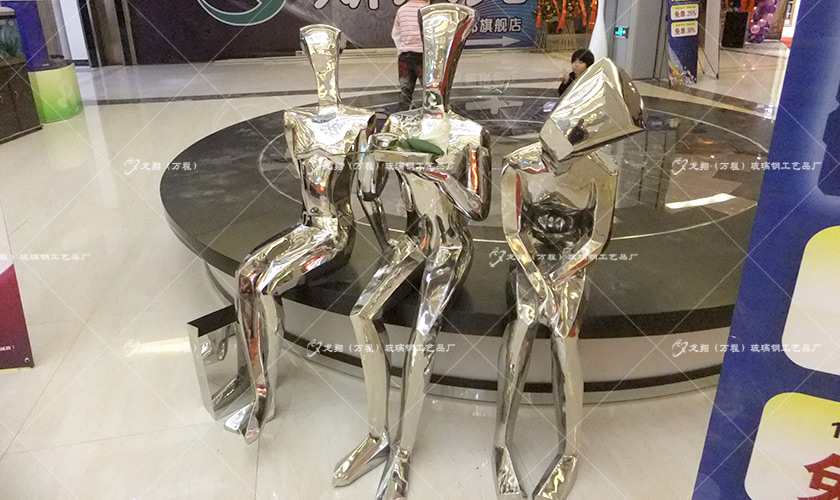 【景觀雕塑】玻璃鋼雕塑損壞了該如何修復(fù)？