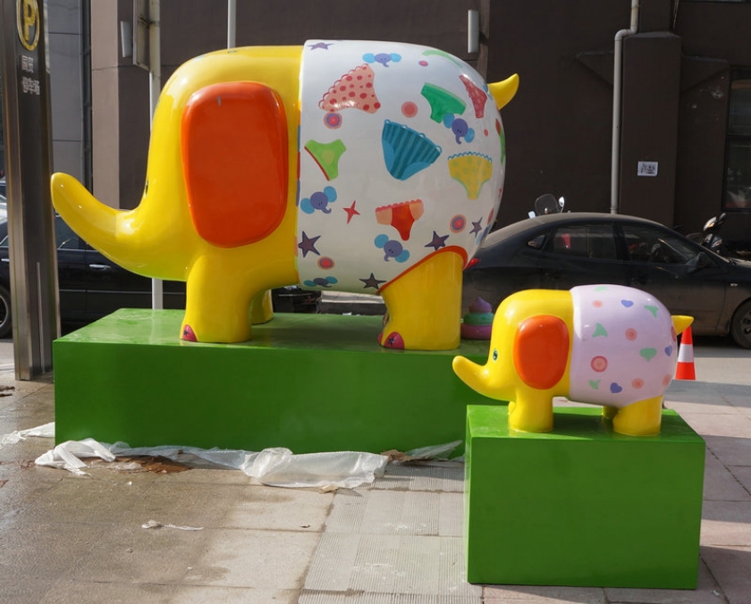 玻璃鋼動物雕塑